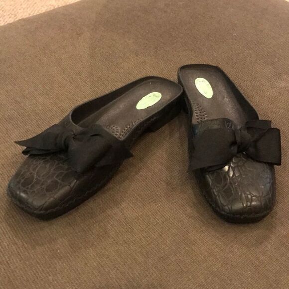 OKA b. Black Bow Slides - Size M/L (8.5-9.5) - Picture 2 of 8